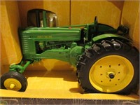 JOHN DEERE A W TRACTOR NIB