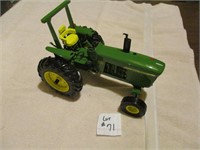 JOHN DEERE MODEL 4000 TRACTOR NIB