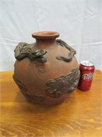 Medium Dragon Vase