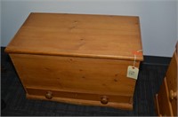 PINE BLANKET CHEST WITH DRAWER