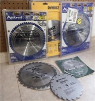 Lot of  Assorted Size Saw Blades