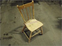 Primitive Wood Chairs   set of 4