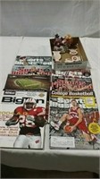 Wisconsin Badgers magazines,matches and