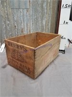 Berry's Cutty Sark Scotch Whisky wood box
