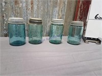 Blue pint jars w/ zinc lids (4)