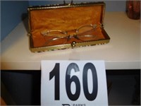 Vintage eye glasses with case