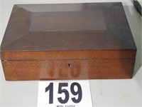 Old wooden keepsake box 11x8x3.5