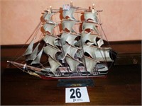 16x21 model ship