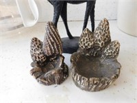 Wood carved animal - pottery Morell mushrooms
