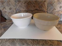 White ceramic bowl, 10 1/2" diameter - large