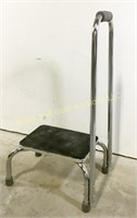 Very sturdy metal frame stepping stool