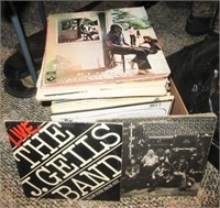 Large group of records including Beatles, Elton
