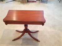 Swivel top card / parlor table