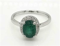 14ct White Gold Emerald & Diamond ring
