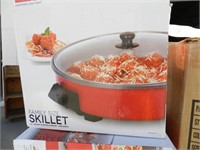 Kitchenware. Family size 14in. ceramic cooking
