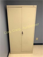 Metal 2 door storage cabinet