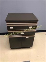 Base cabinet with 2 drawers and 2 doors