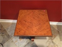 Lot of one end table