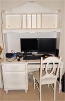STANLEY OFFICE DESK WITH TOP HUTCH