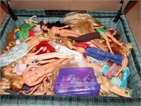 LARGE COLLECTION OF BARBIE DOLLS, CLOTHES AND PART