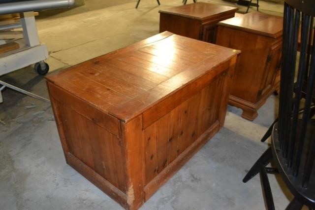 ONLINE AUCTION - Vintage collectibles, Tools, Furniture & mo