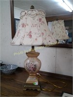Floral lamp