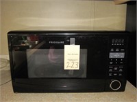 Frigidaire Microwave  -  Works