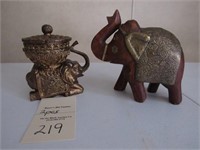 Goldtone and brass Elephants