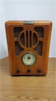 Classic collector Crosley 1934 reproduction radio