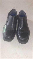 MEN SIZE 8.5 BLACK NUNN BUSH LOAFERS