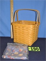 1998 Longaberger "Grandma Bonnie's Two-Pie" basket
