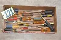 Flat of screwdrivers (1 LOT)