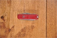 Small Victorinox, Switzerland 3-blade pocket knife