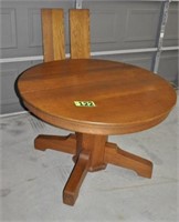Antique OAK pedestal base dinning room table