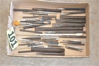 Box of punches and chisels (1 LOT)