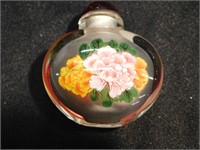 Hand painted snuff bottle - all flowers