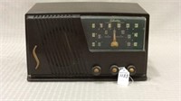 Vintage Silvertone Radio