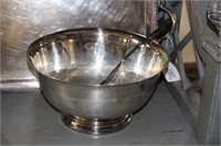 International Silver plate Co. Punch Bowl/Ladle