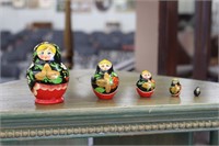 Matryoshka/Russian Set of 5 Nesting Dolls