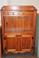 Mastercraft Pine Hutch Cabinet