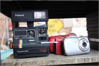 POLAROID CAMERA - DIGITAL CAMERAS