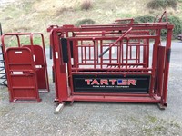 Tarter CMaster Heavy Duty Squeeze Chute w/AI Cage