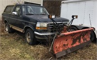 1995 Ford Bronco with plow