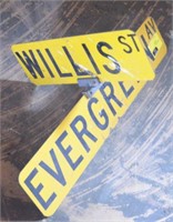 Willis st and Evergreen ave signs