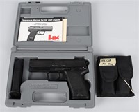 HECKLER & KOCH USP  .40 S&W PISTOL, BOXED HK