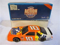 Ricky Rudd Bank, wear to box