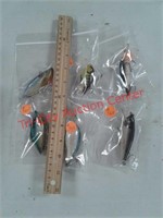 6 various fishing lures