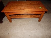 Oak Coffee Table w/Drawer