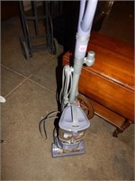 Shark Navigator  Lift Away Vacuum Cleaner
