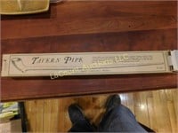 16" tavern pipe in box